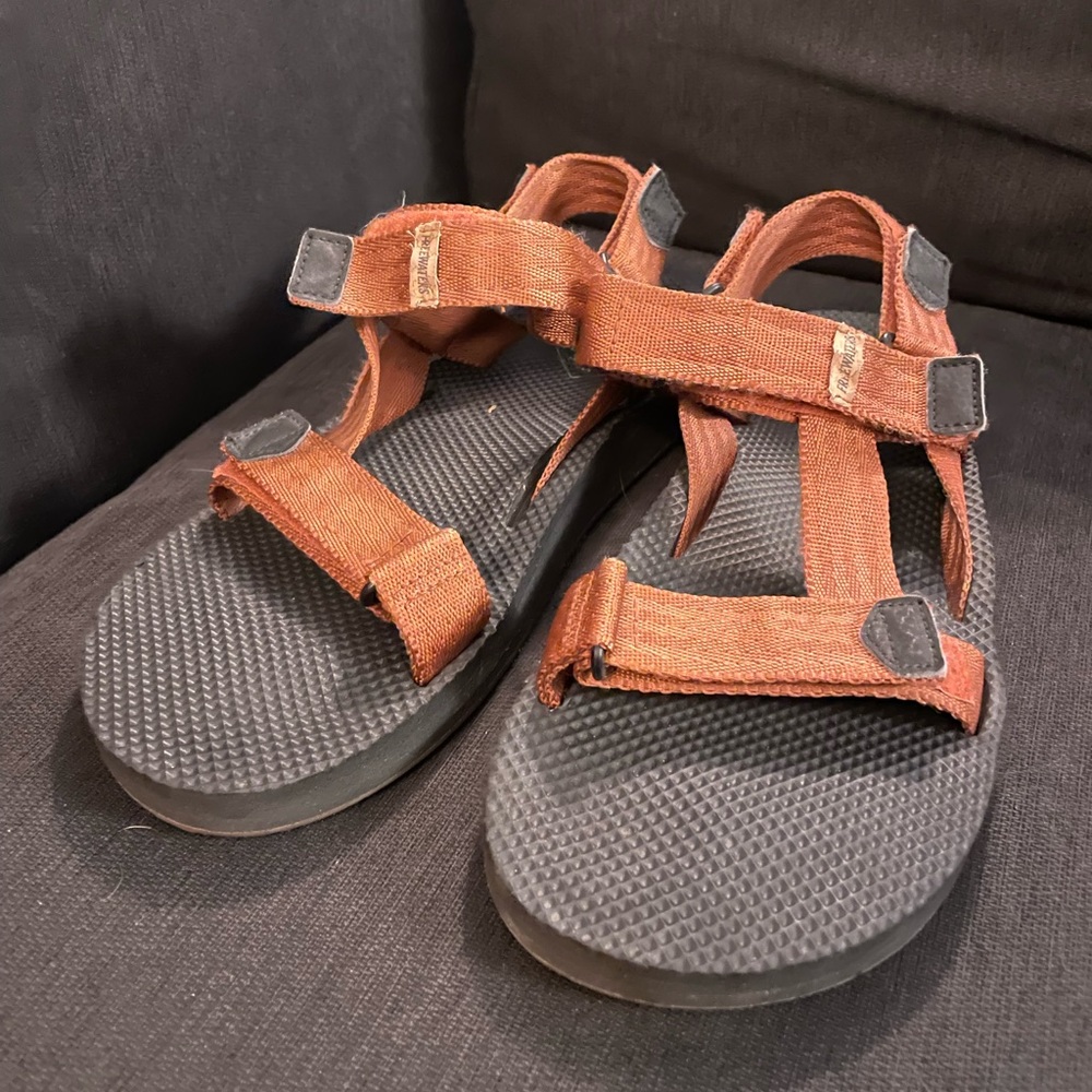 Rust Orange Water Sandals (Mens 9)